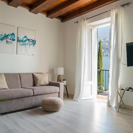Apartment Nagi Carate Urio