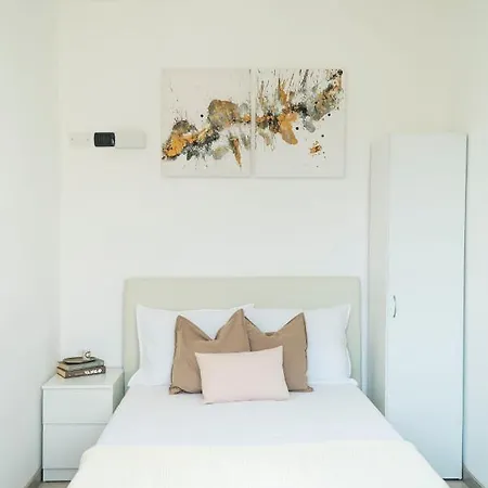 Nagi Apartment